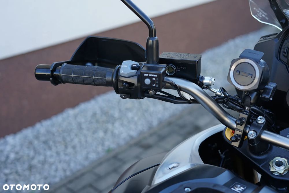 Suzuki DL - 17