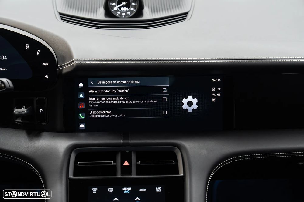 Porsche Taycan Cross Turismo 4 - 46