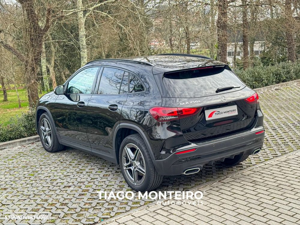 Mercedes-Benz GLA 250 e AMG Line - 32
