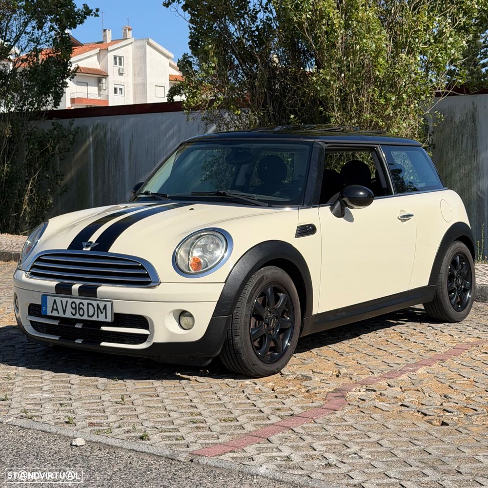 MINI 3 Portas Cooper D - 1