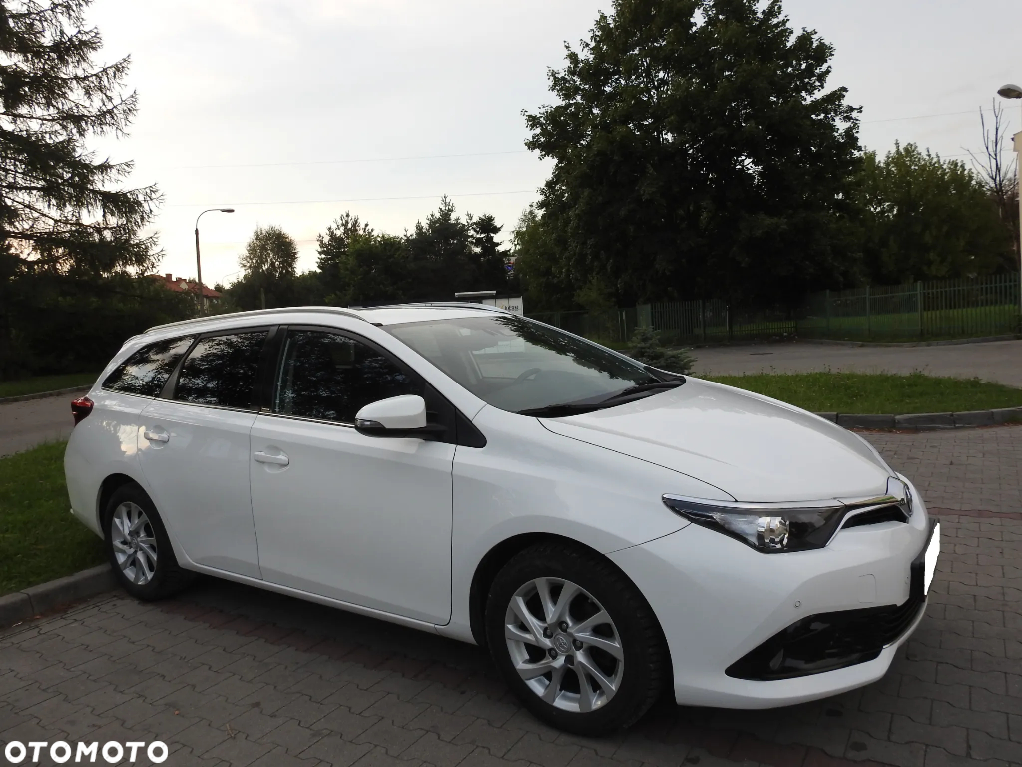 Toyota Auris 1.2 T Premium - 3