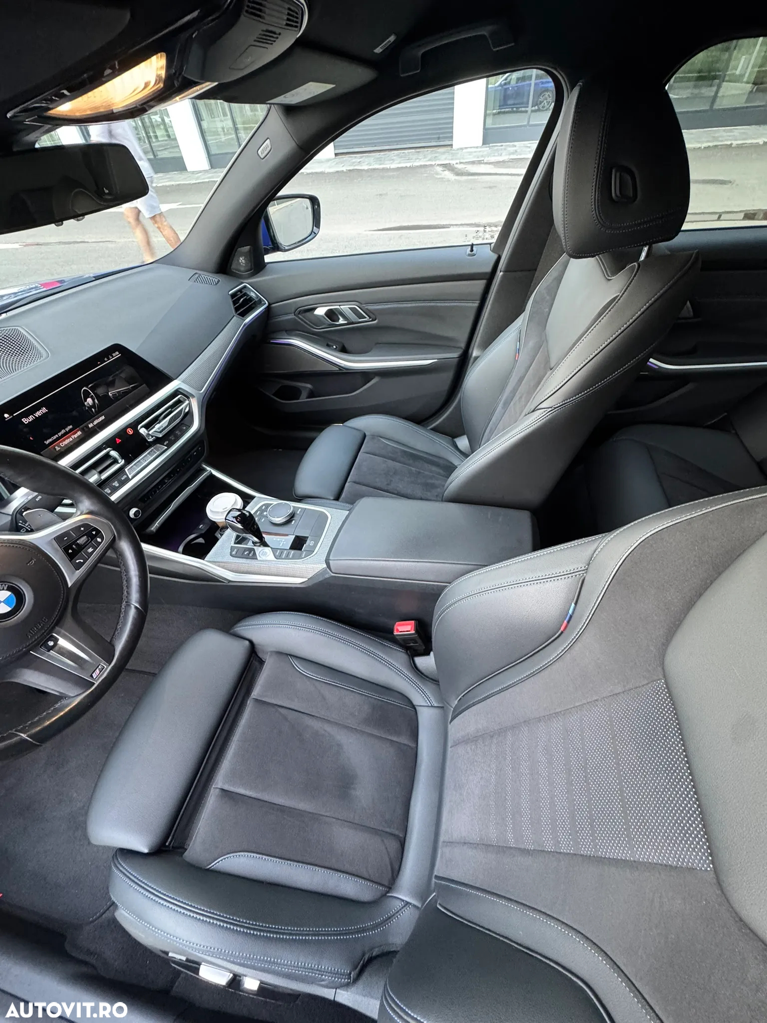 BMW Seria 3 330i xDrive AT - 16