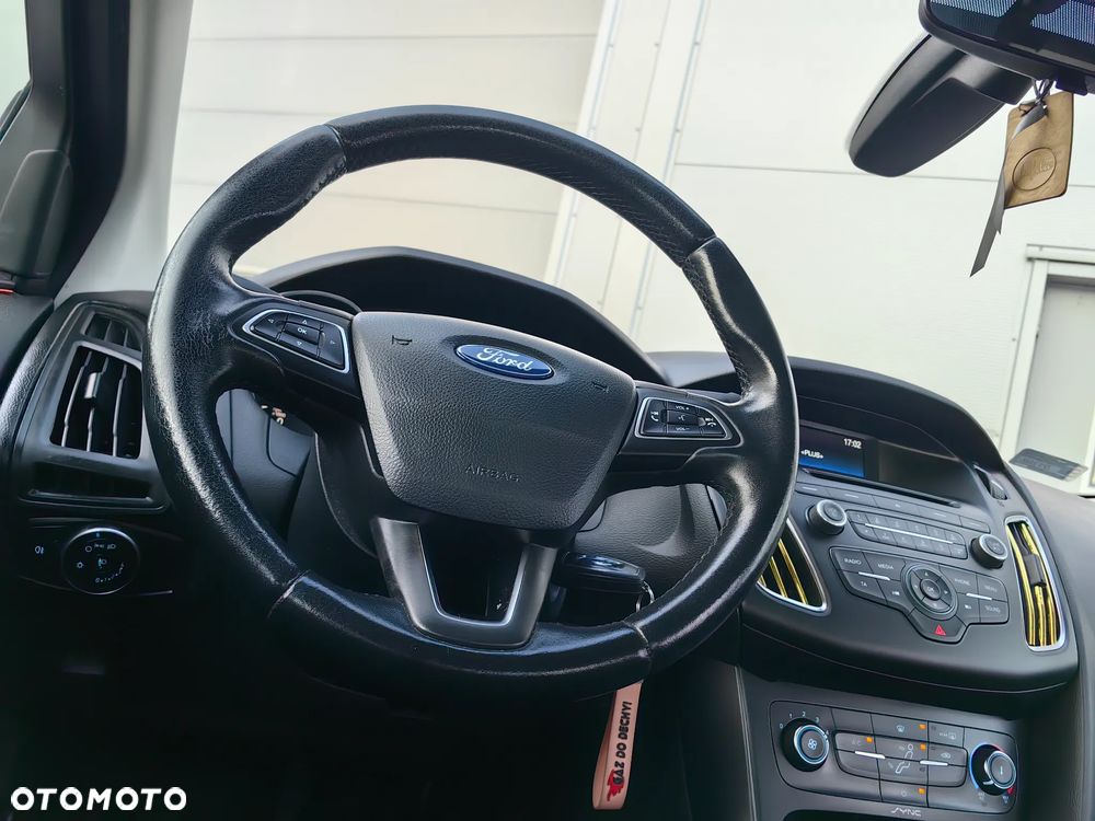 Ford Focus 1.5 TDCi SYNC Edition - 15