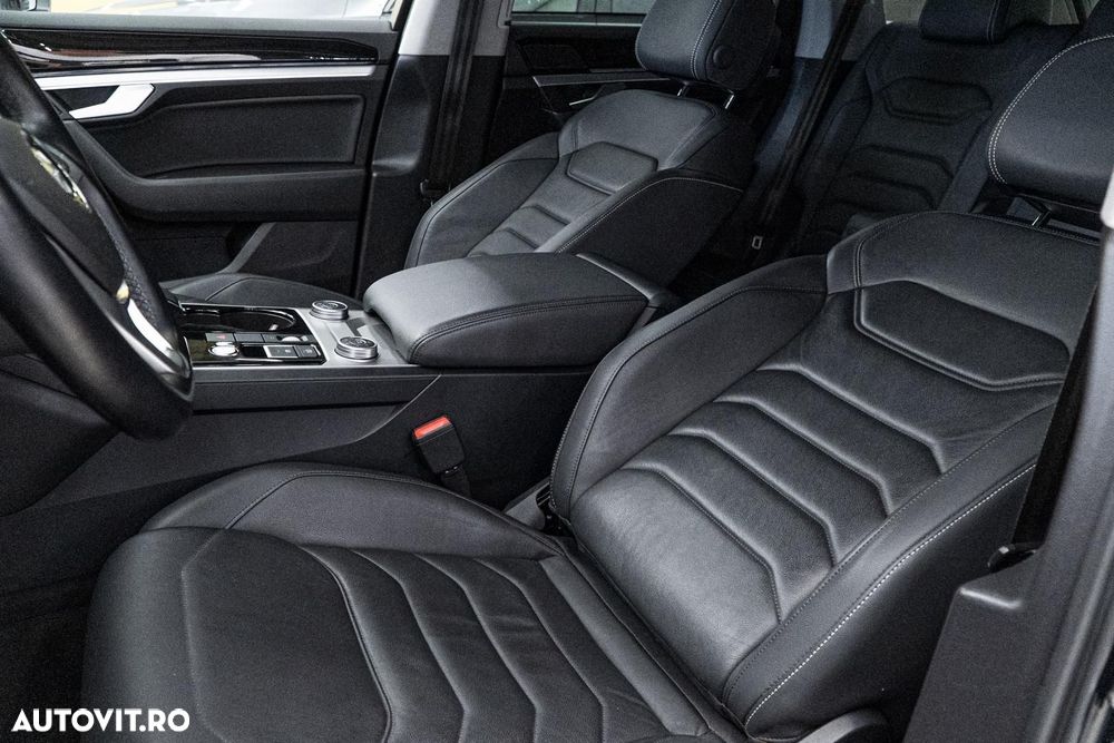 Volkswagen Touareg V6 TDI 4MOTION Elegance - 15