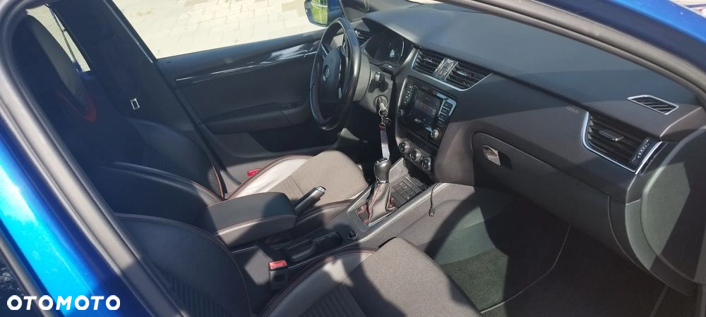 Skoda Octavia 2.0 TDI RS - 28