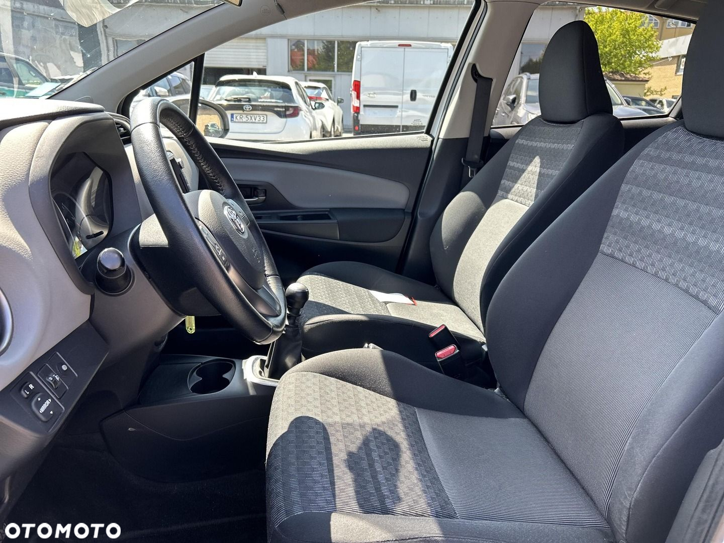Toyota Yaris - 11