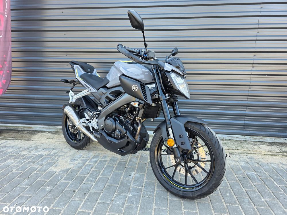 Yamaha MT - 32