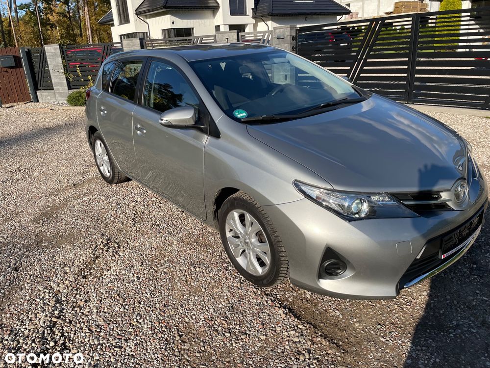 Toyota Auris - 4