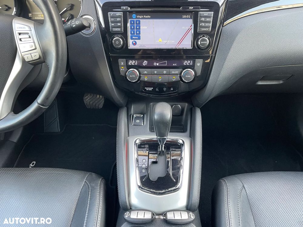 Nissan Qashqai 1.6 DCI Xtronic TEKNA+ - 32