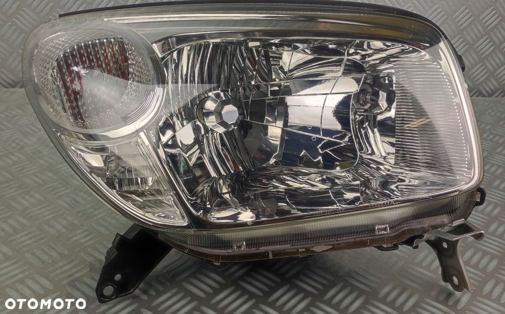 reflektor lampa prawa prawy przód przednia TOYOTA RAV-4 II 2 LIFT 03-05 EU - 2