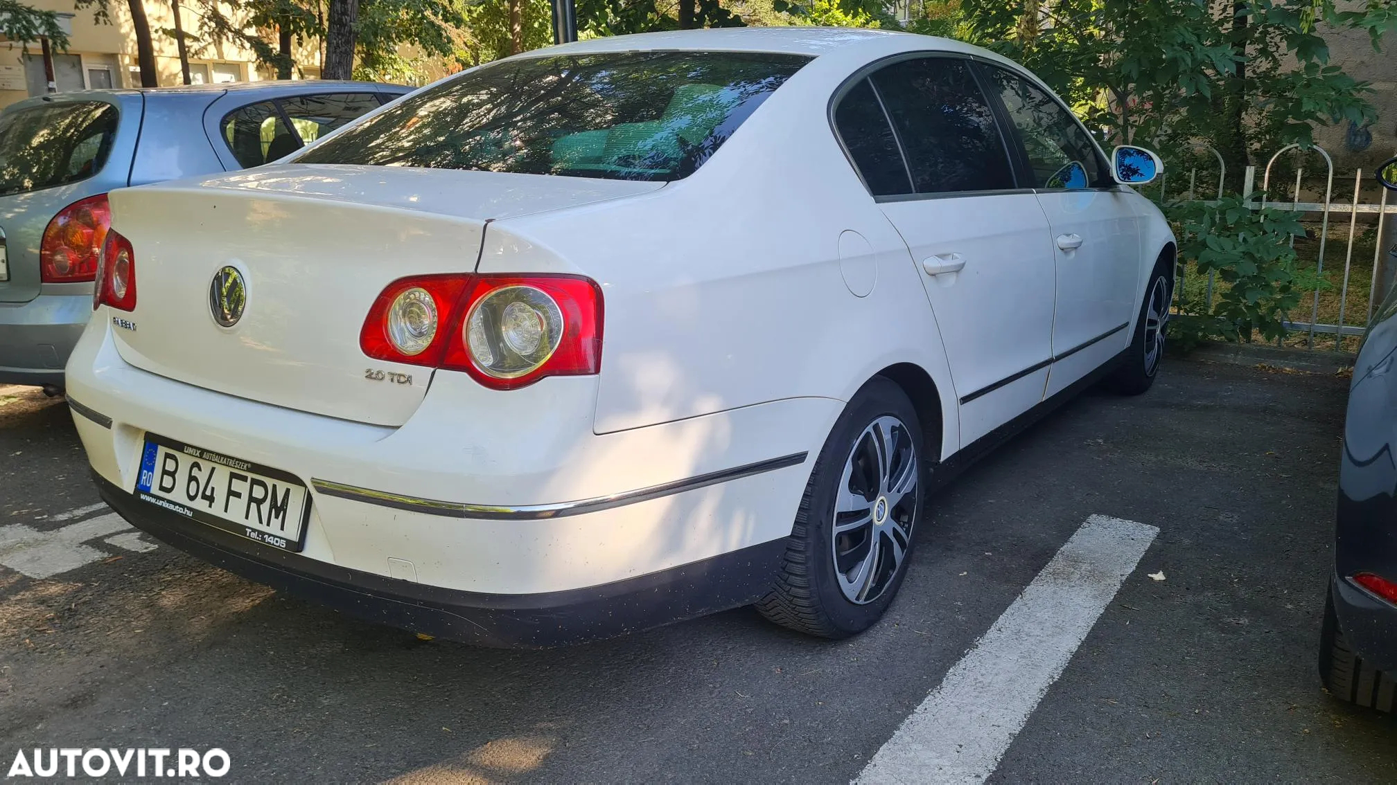 Volkswagen Passat 2.0TDI Highline DPF DSG - 2