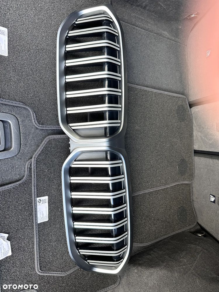 BMW G21 - Przedni Gril i Końcówki Wydechu - Oryginalne - 3