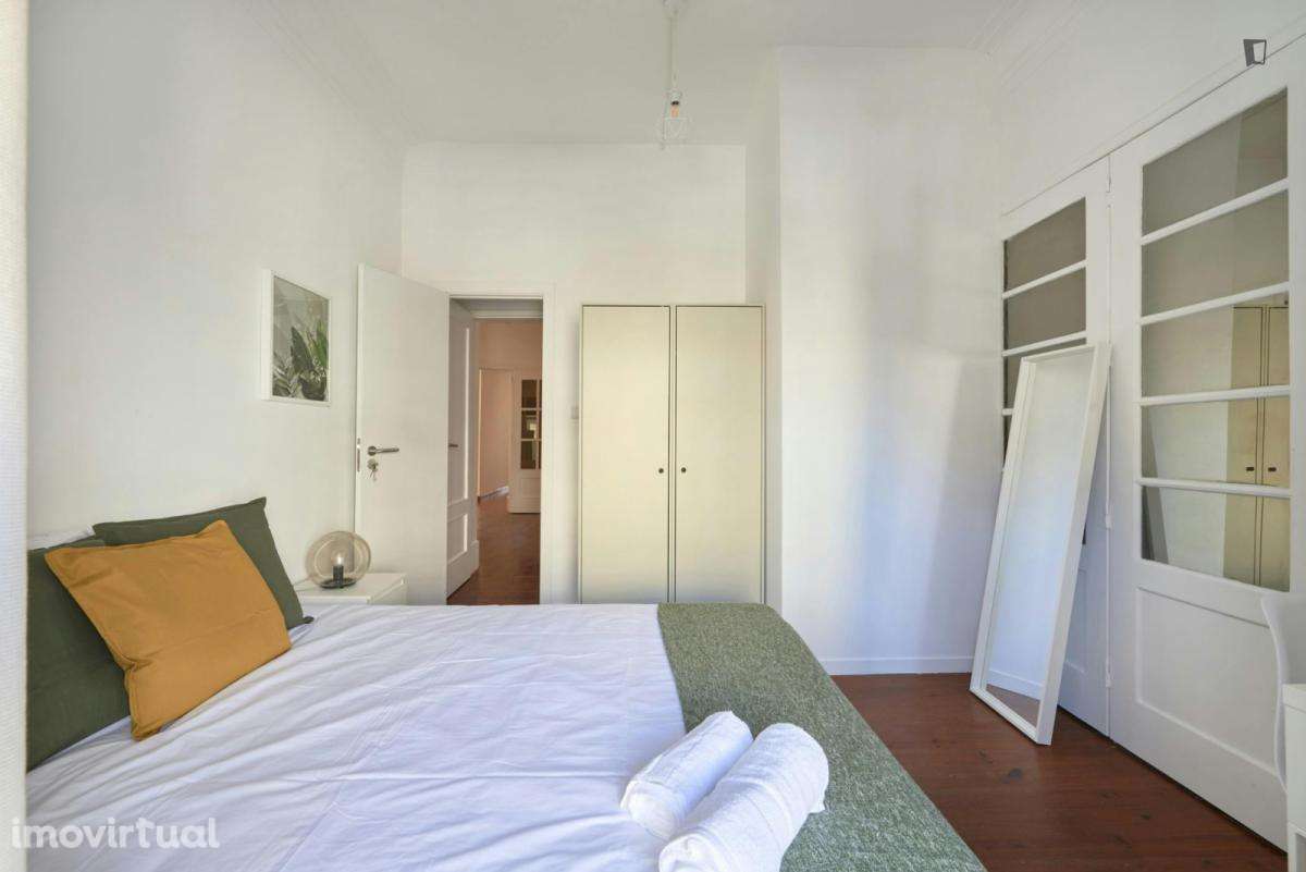 Quarto - localizado em Roma-Areeiro Lisbon - Grande imagem: 5/25
