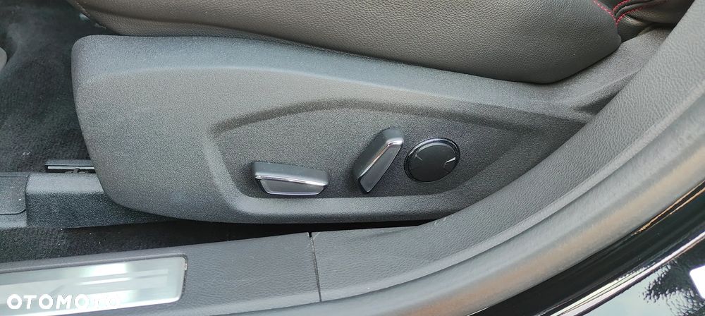 Ford Mondeo 2.0 EcoBlue ST-Line - 27