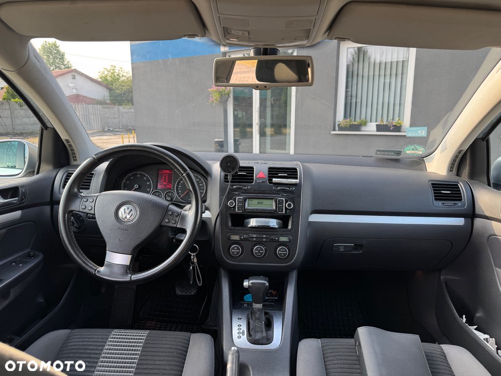 Volkswagen Golf 1.4 TSI Comfortline DSG - 9