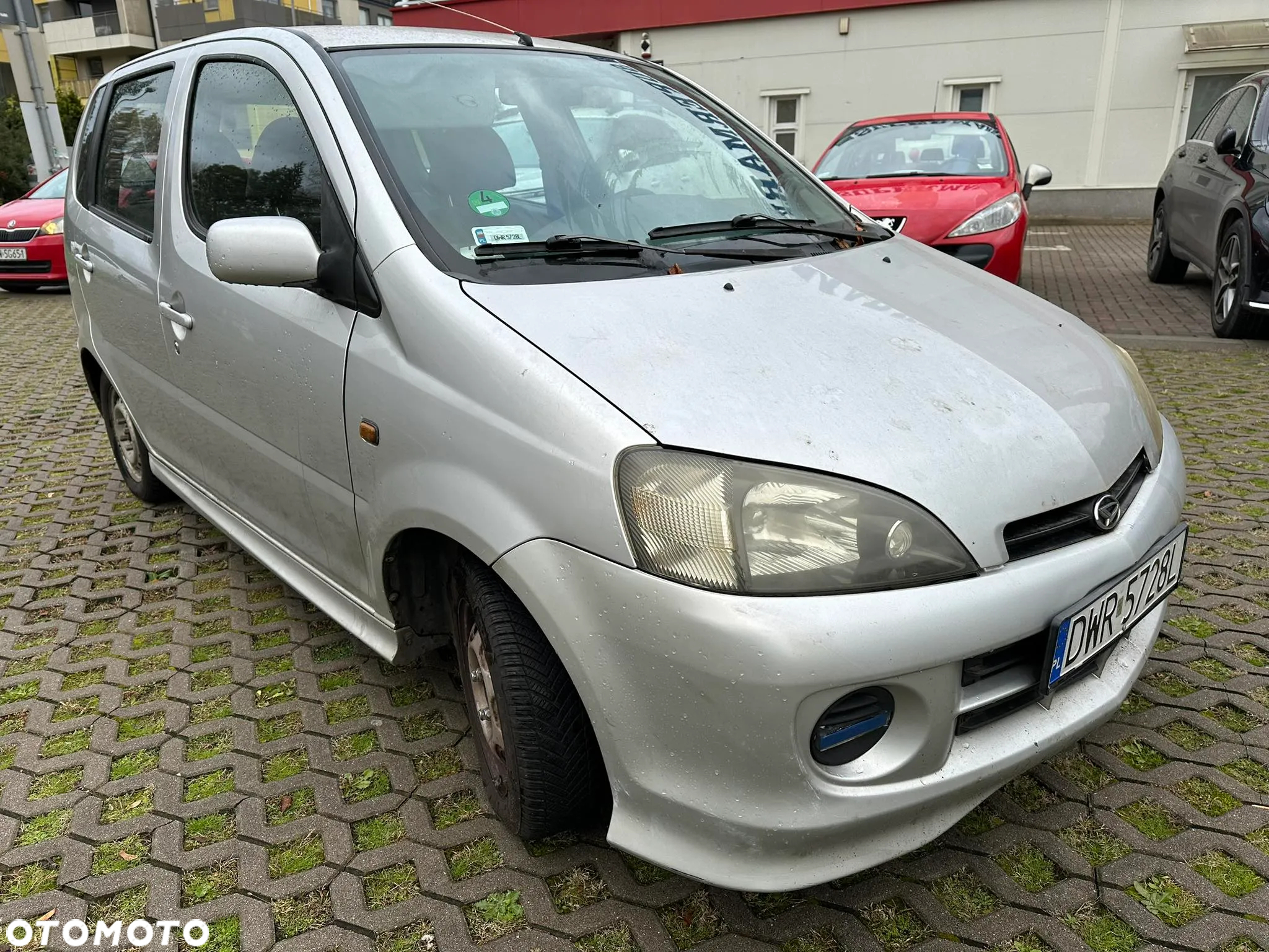 Daihatsu YRV - 6