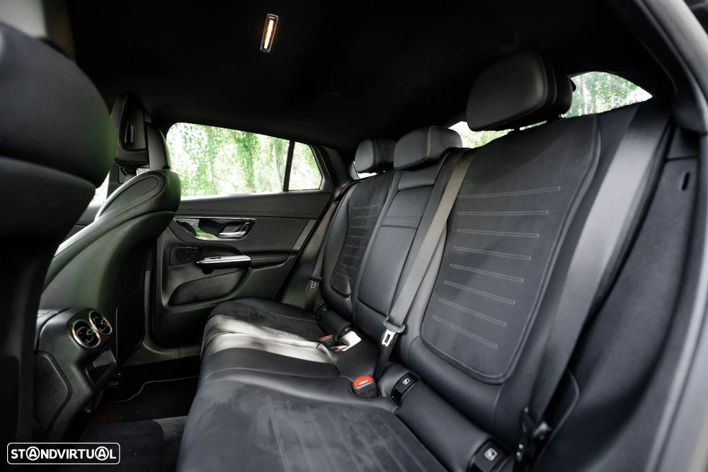Mercedes-Benz GLC 300 de Coupe 4Matic 9G-TRONIC AMG Line Advanced - 52