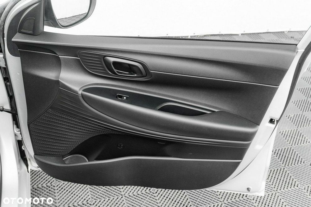 Hyundai i20 1.2 Pure - 21