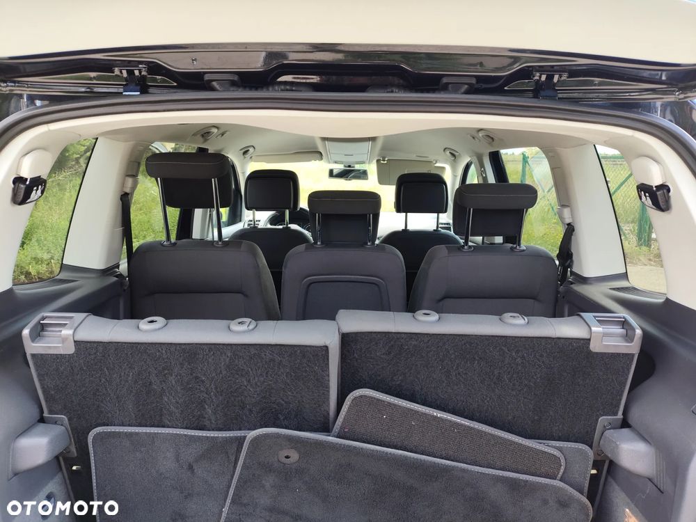 Volkswagen Touran 2.0 TDI DPF Cross - 12
