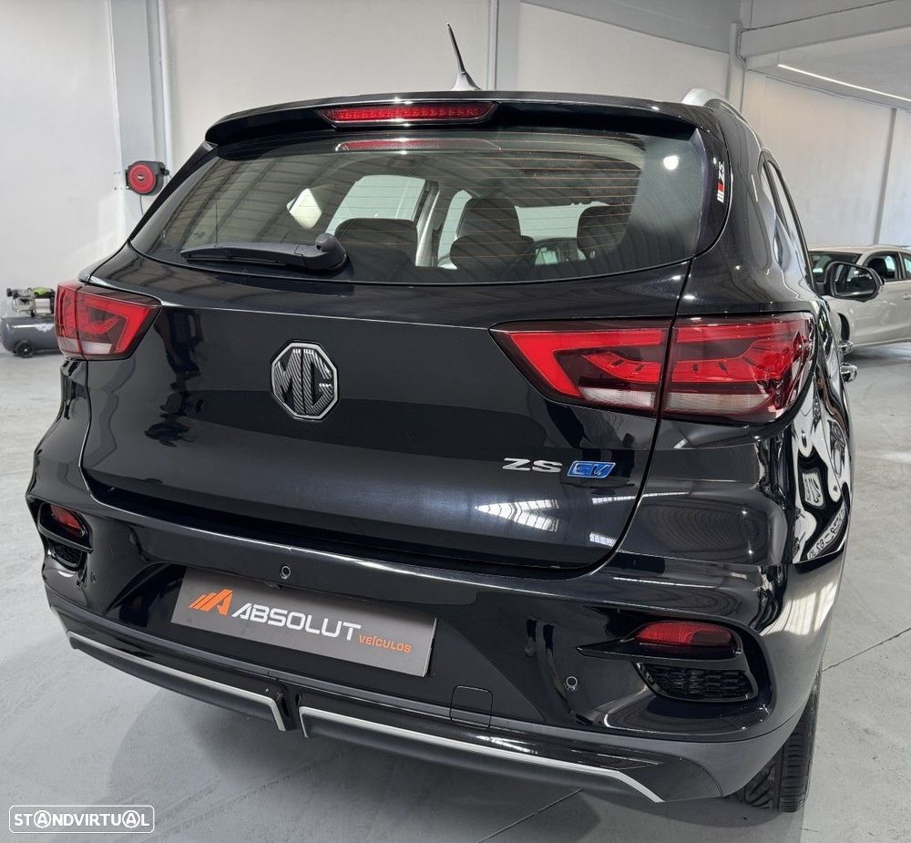 MG ZS EV 72.6 kWh Luxury - 10