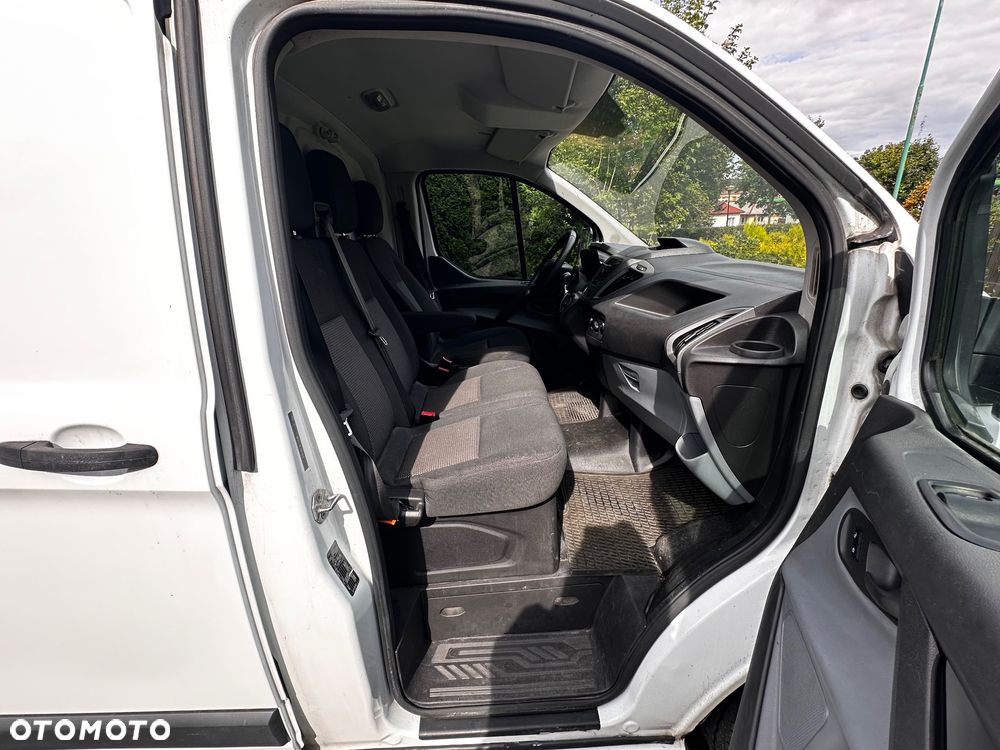 Ford Transit Custom - 10