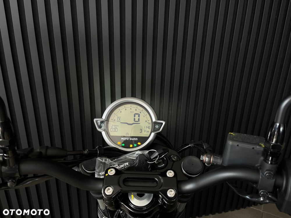 Moto Guzzi V7 - 9