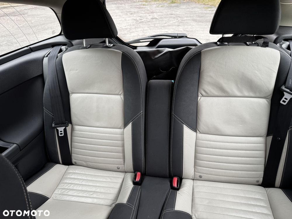 Volvo C30 D2 DRIVe Momentum - 8
