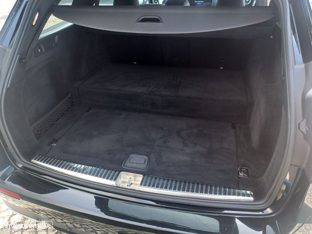 Mercedes-Benz E 300 - 32