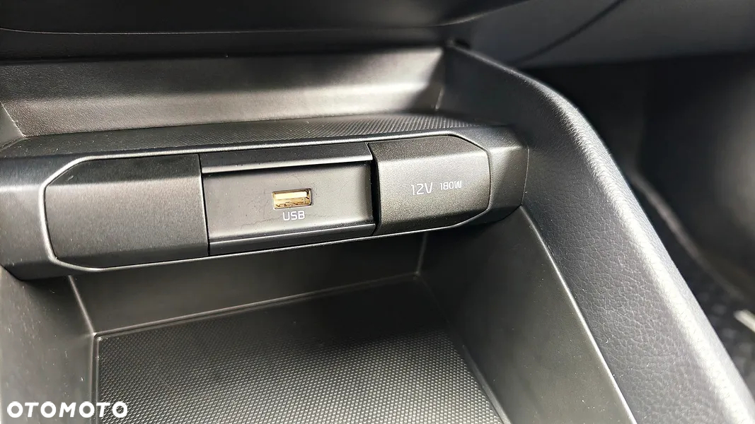 Kia Stonic - 28