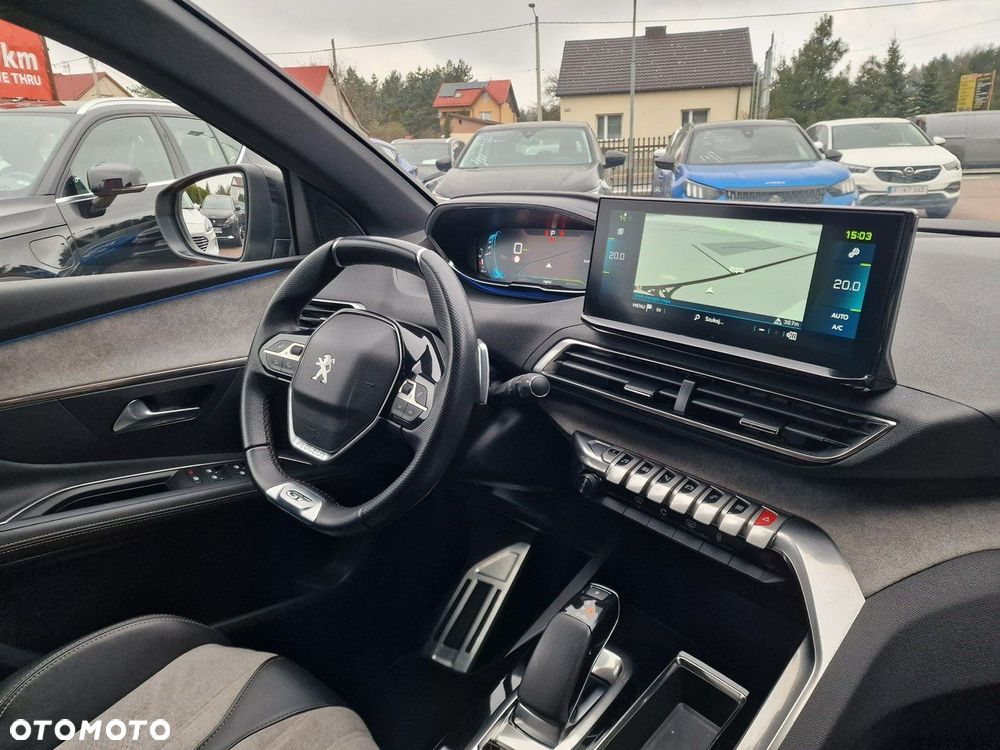 Peugeot 3008 1.6 PureTech HYbrid GT Line S&S EAT8 - 22