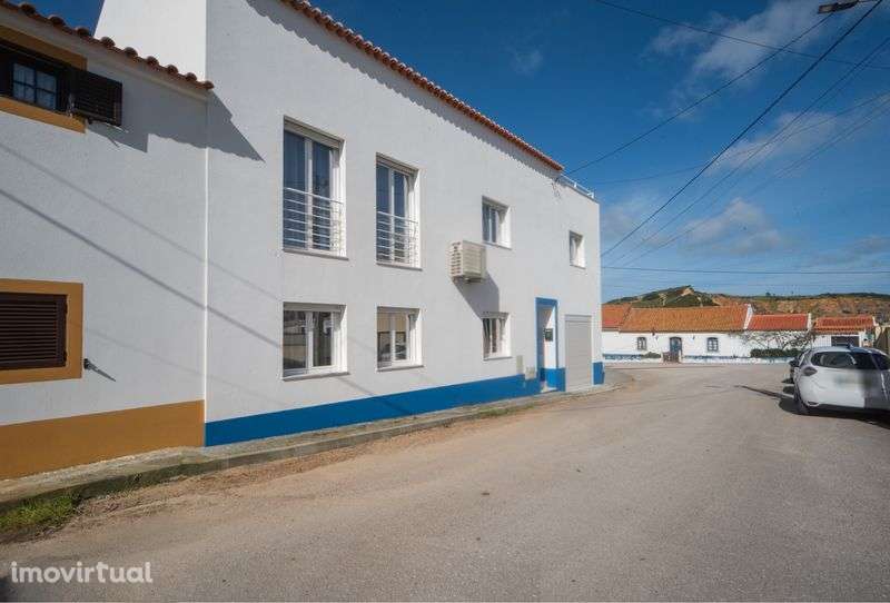 Moradia T4 a 2 kms da Praia - Grande imagem: 2/12