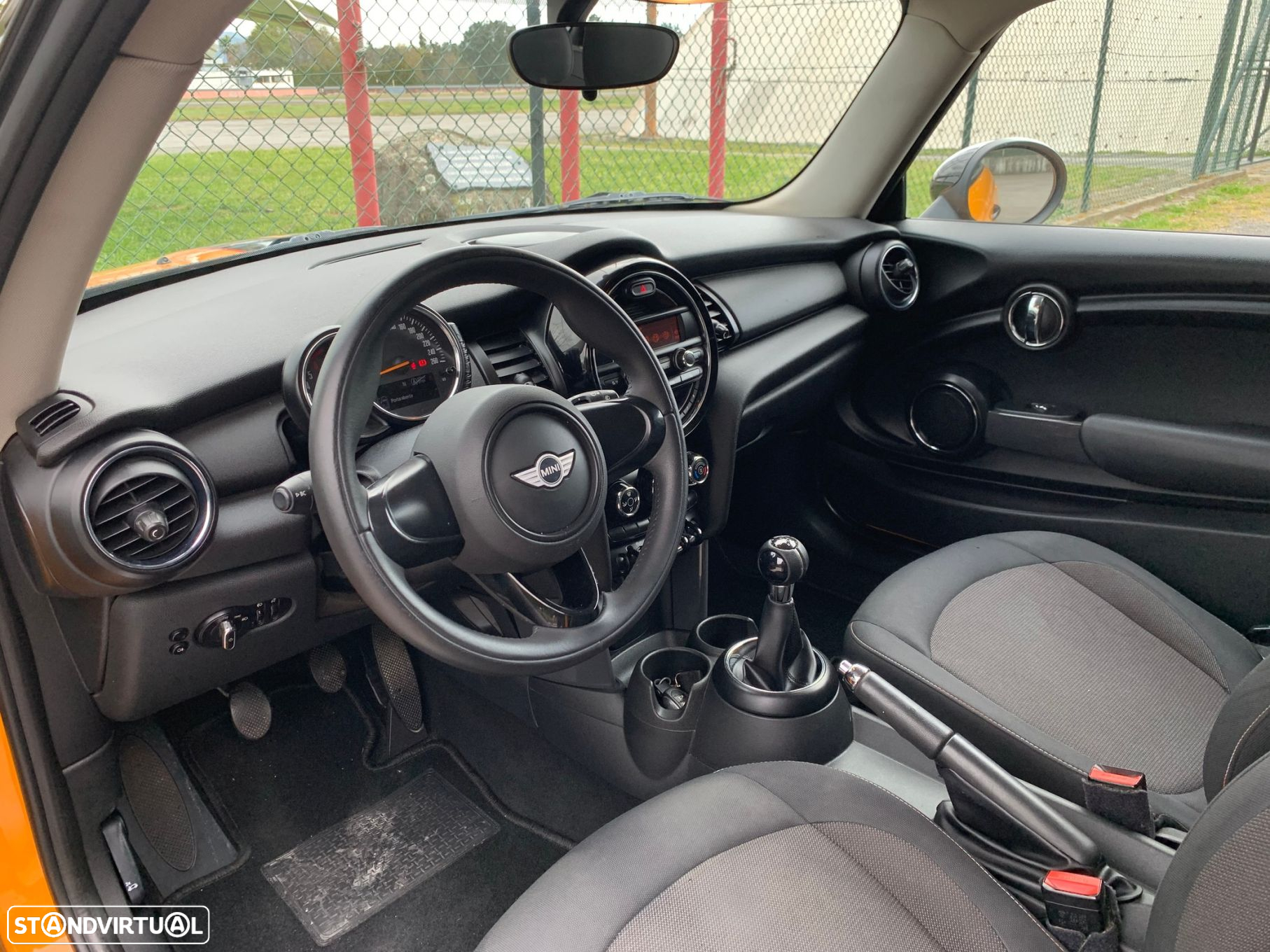 MINI 3 Portas Cooper D - 23