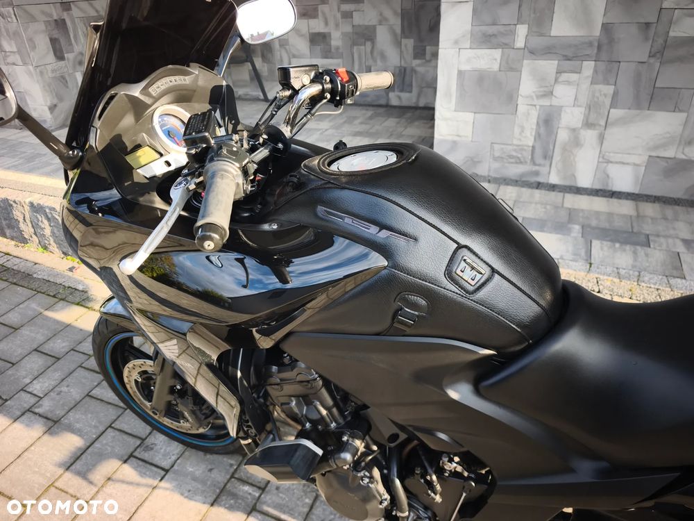 Honda CBF - 22
