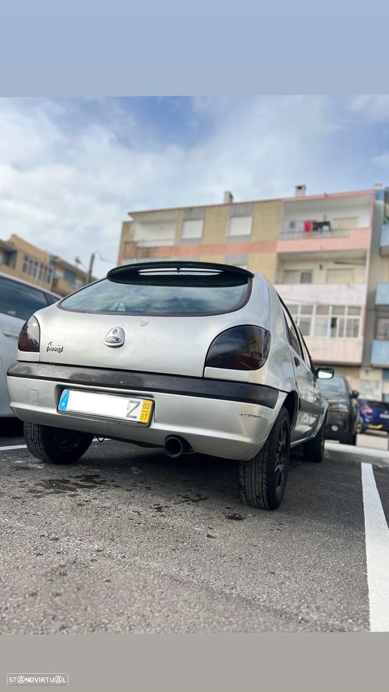 Ford Fiesta 1.25 Ghia - 2