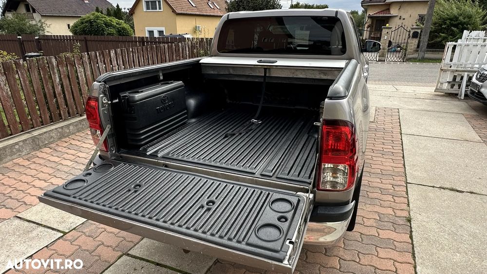 Toyota Hilux 4x4 Double Cab Executive - 22