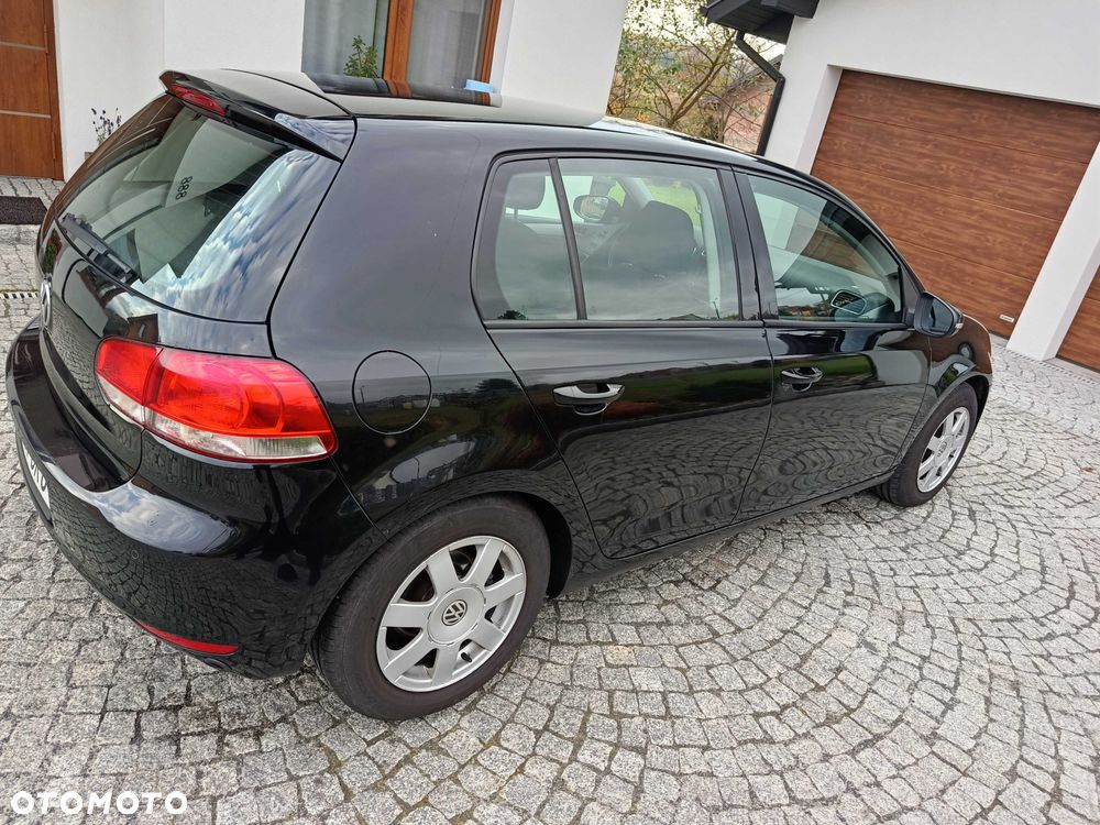 Volkswagen Golf - 8