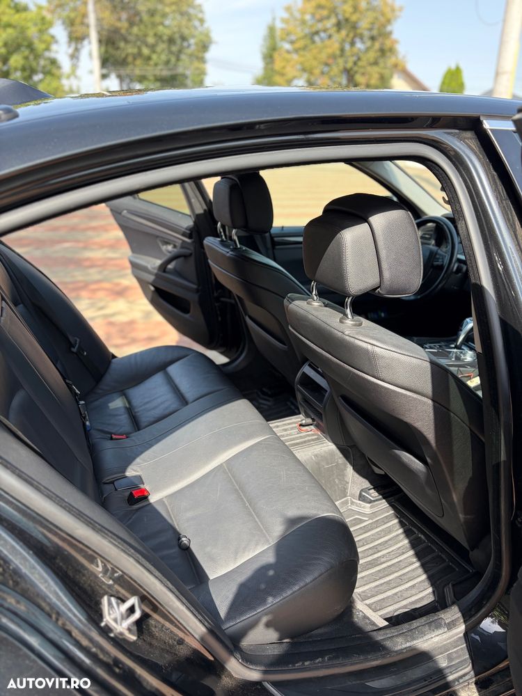 BMW Seria 5 520d Aut. - 9