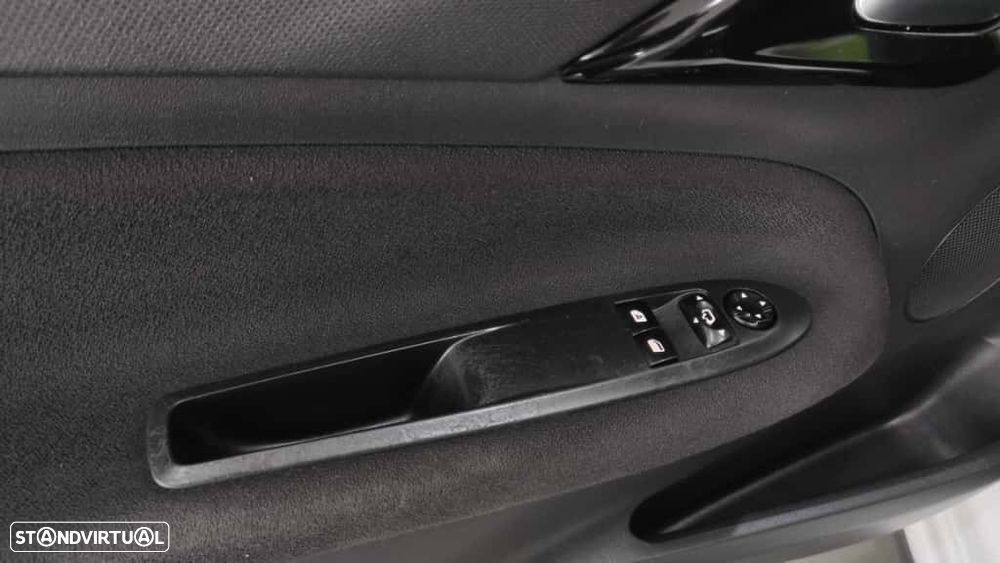 Citroën DS3 1.6 HDi Airdream So Chic - 26