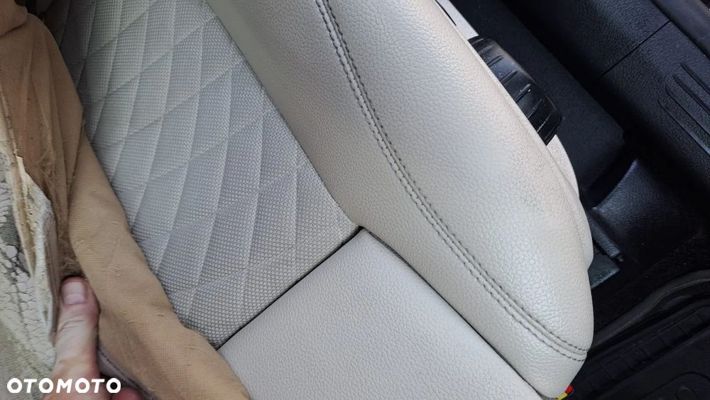 Mercedes-Benz GLB 200 d 4-Matic 8G-DCT - 7