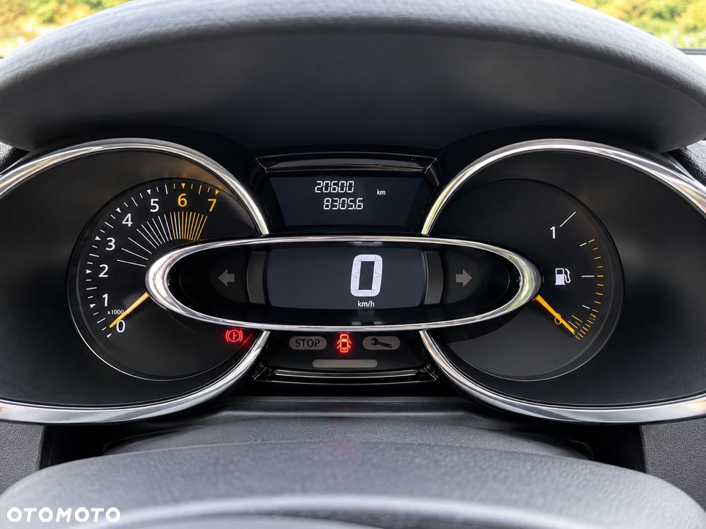 Renault Clio - 9