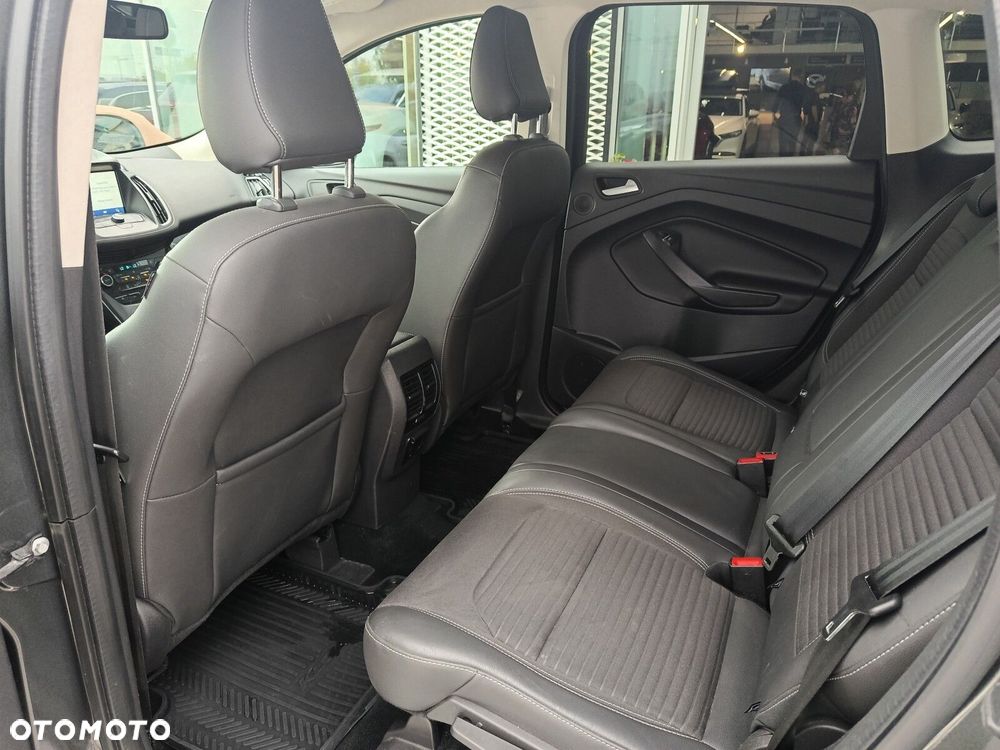 Ford Kuga - 23