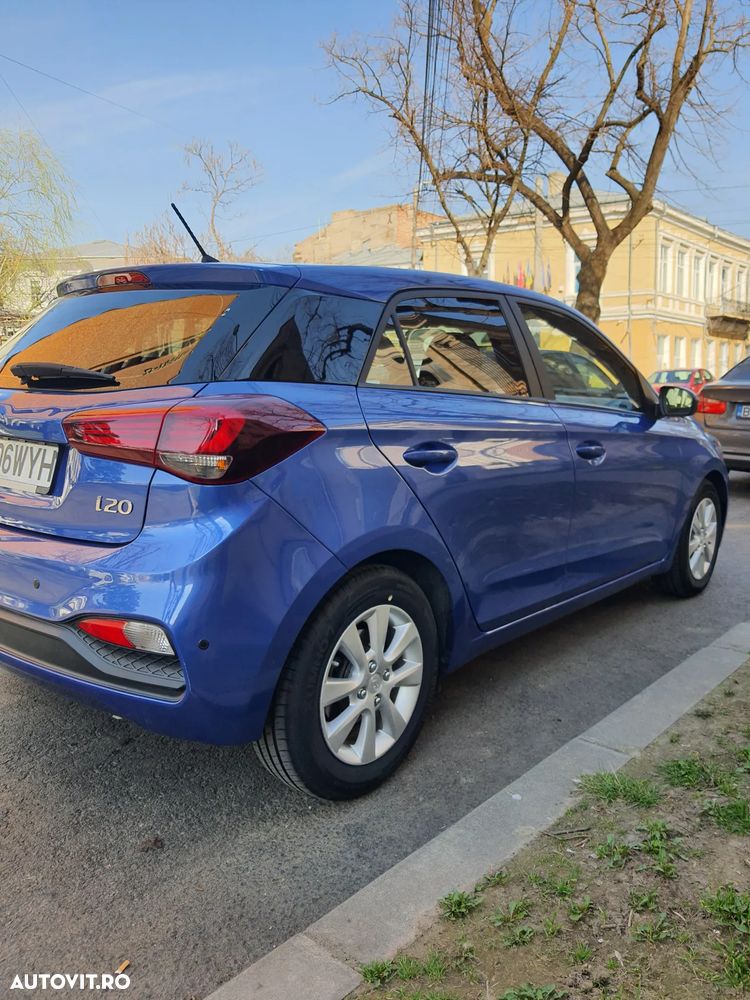 Hyundai i20 - 11