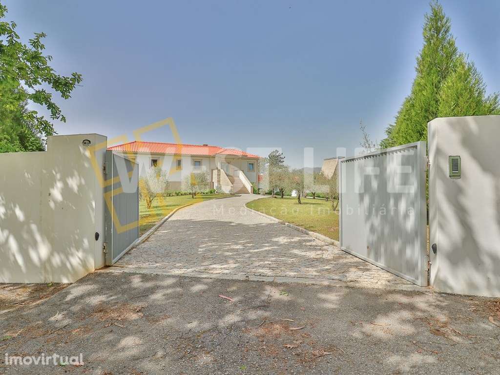 Moradia Independente T5 com terreno de 14000m2 - Vista para as Mont... - Grande imagem: 5/54