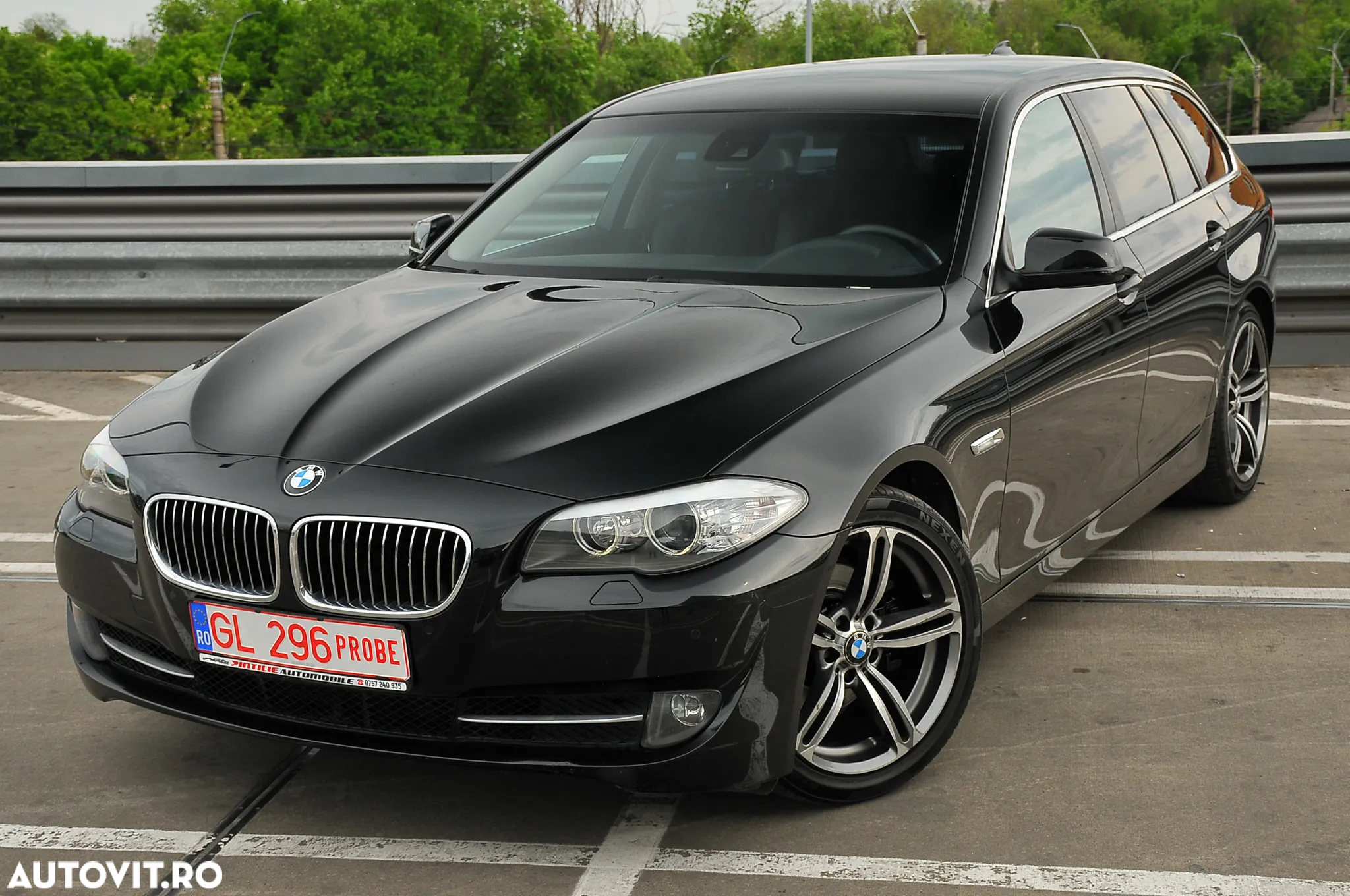 BMW Seria 5 520d Aut. - 9