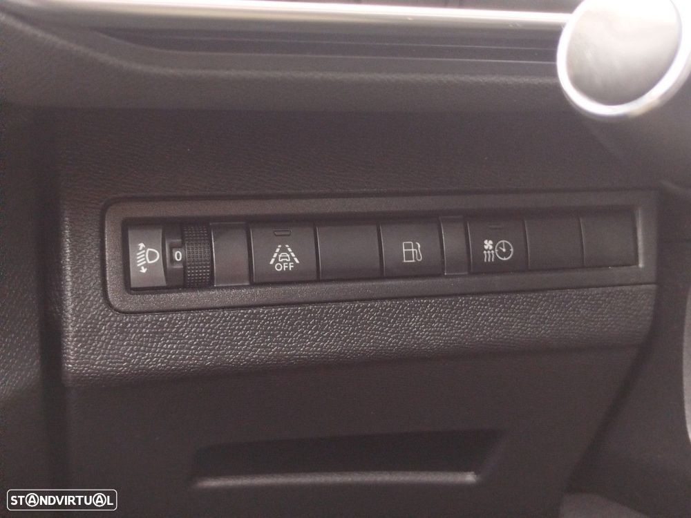 Peugeot 3008 1.6 Hybrid Allure Pack e-EAT8 - 35