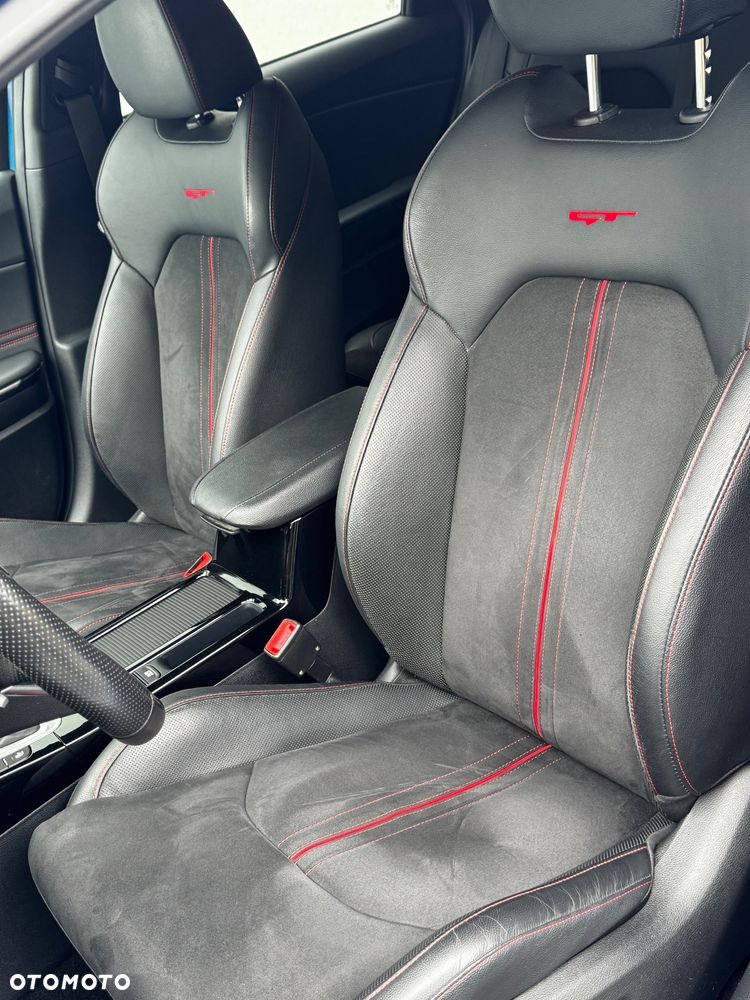 Kia ProCeed 1.6 T-GDI GT DCT - 13