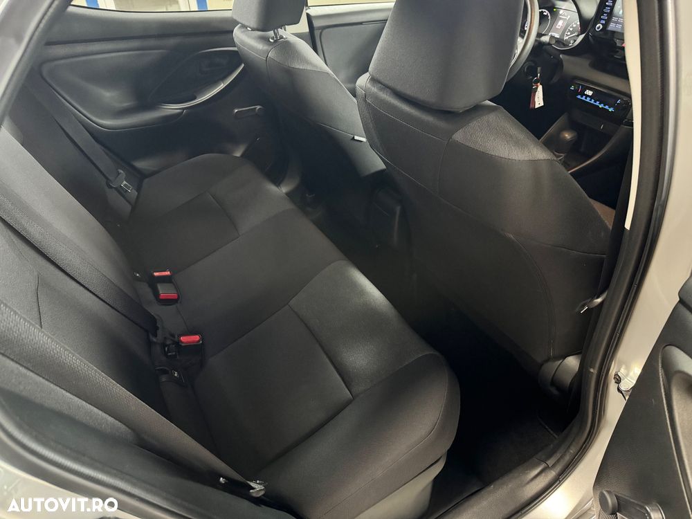 Toyota Yaris 1.5 VVT-i HSD Exclusive Style - 17