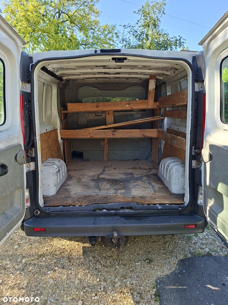 Opel Vivaro - 8