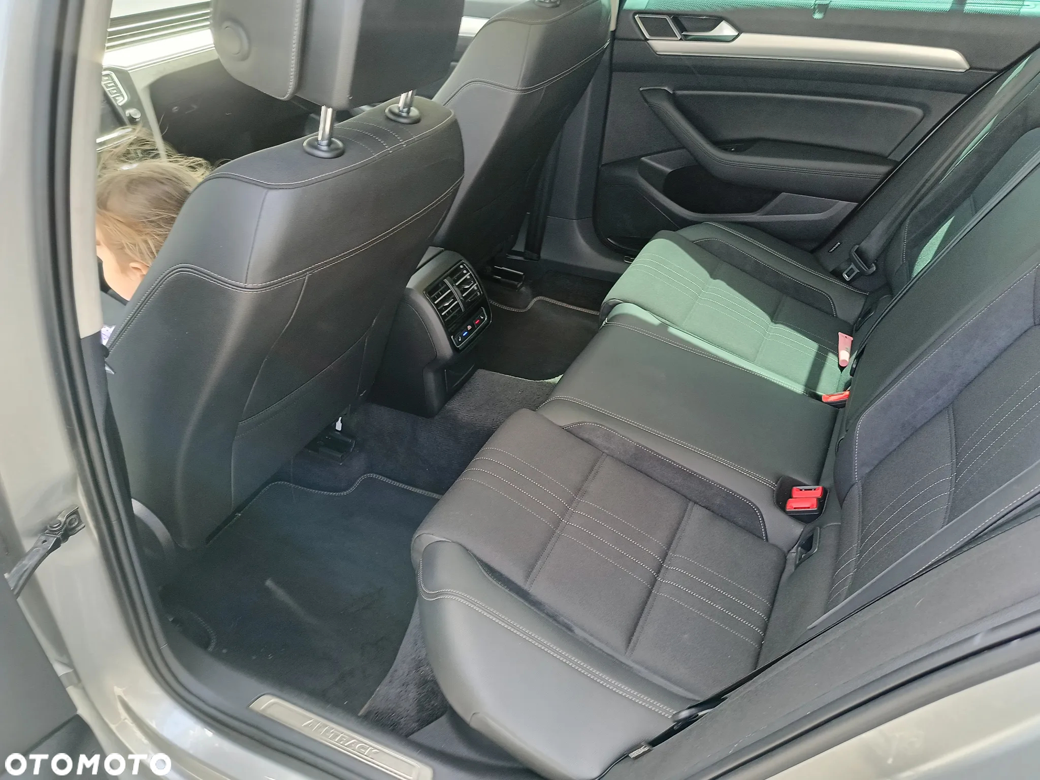 Volkswagen Passat Alltrack 2.0 TDI Bi-Turbo SCR 4Mot DSG - 9