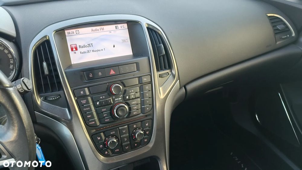 Opel Astra 1.4 Turbo Cosmo - 11